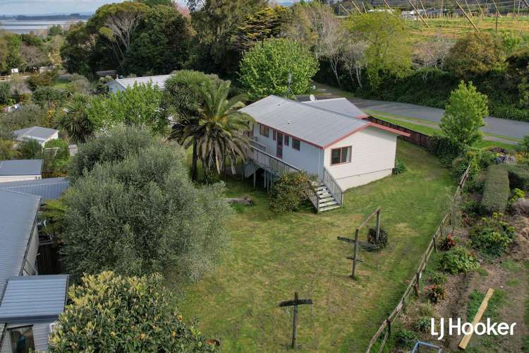 8 Koutunui Road Athenree_18