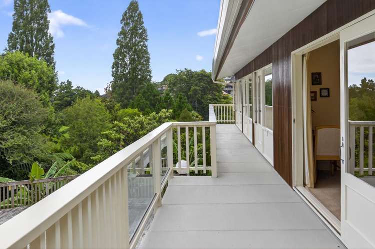 20 Colmar Road Mellons Bay_13