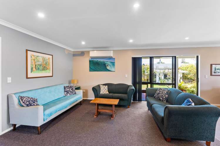 22 Kiharoa Street Otaki Beach_21