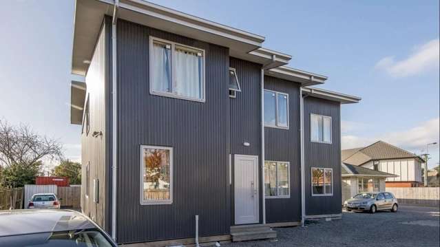 10 Bdrm Student Accommodation for 2026