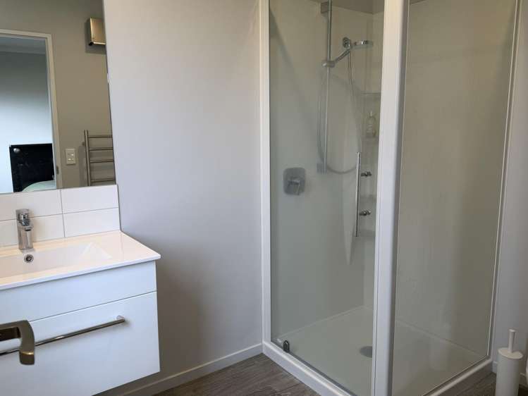 8 Brian Keogh Lane Halswell_12