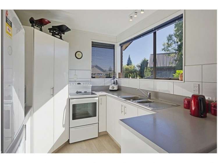 8 Rintoul Place Brightwater_8