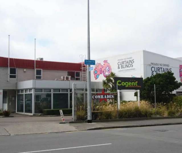 Office or showroom in Petone
