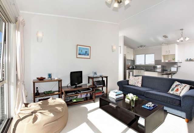 2/5 Orakei Road Remuera_3