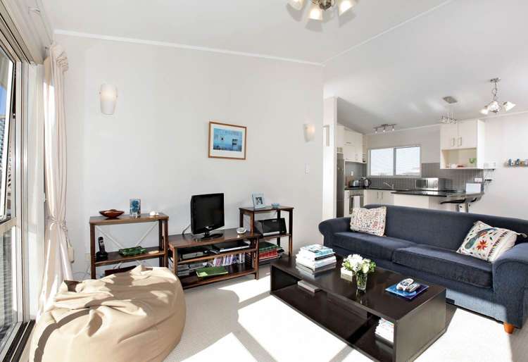 2/5 Orakei Road Remuera_3