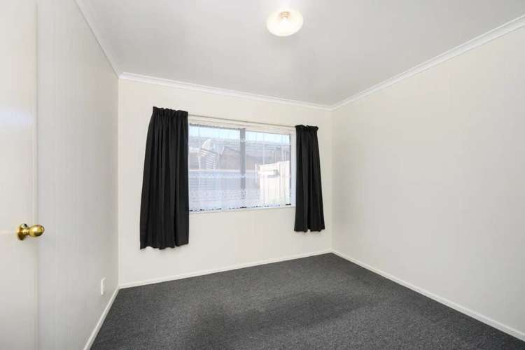 714 Pioneer Highway Takaro_6