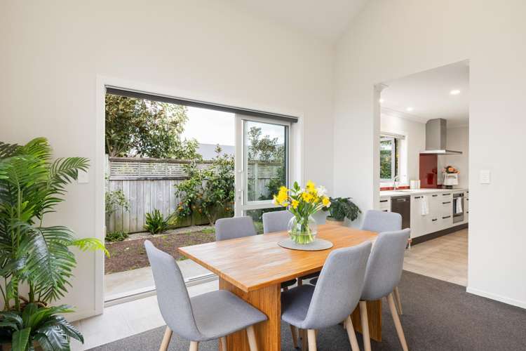 9 Tucker Close Leamington_12