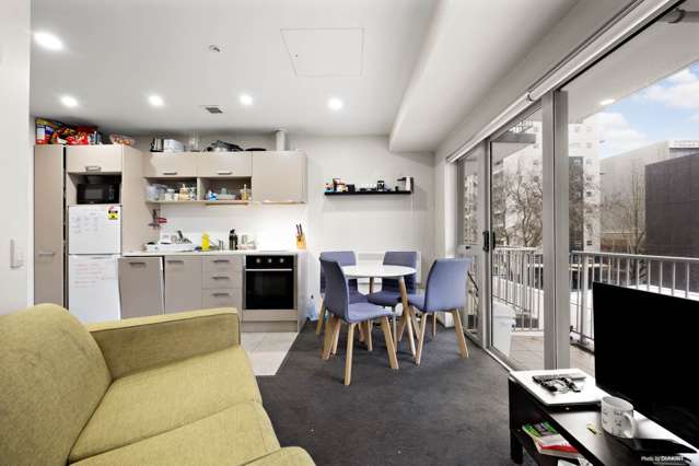 2D/208 Hobson Street City Centre_2