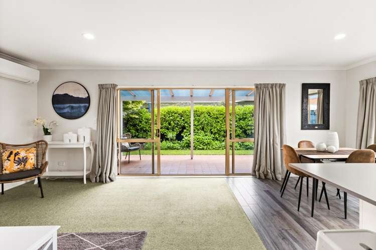 2/8 Lucknow Road Havelock North_6