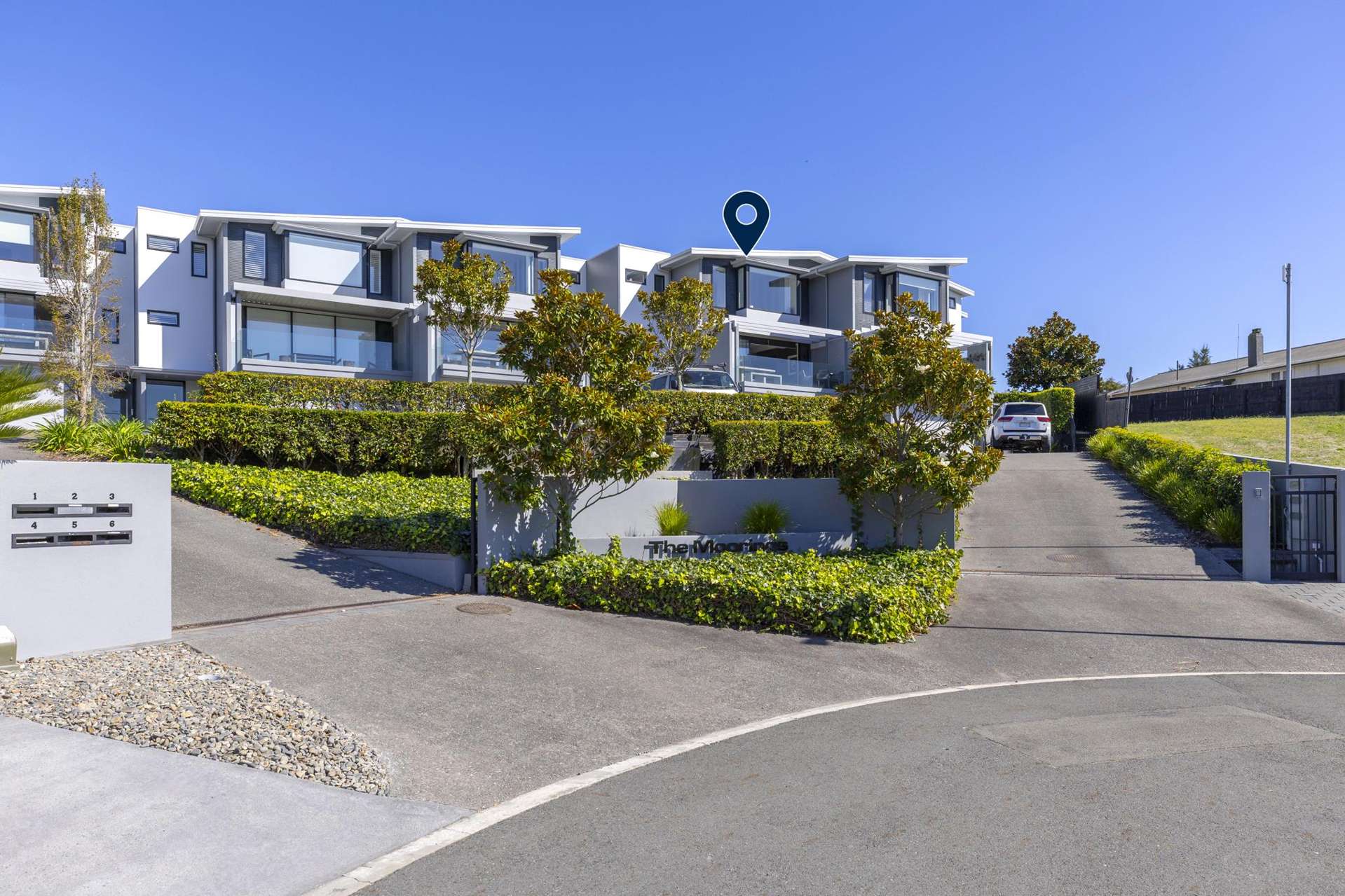 2/5 The Moorings Two Mile Bay_0