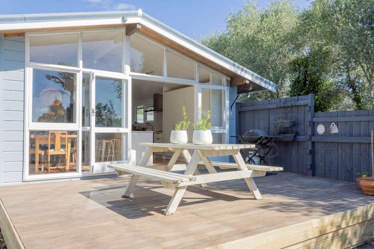 61 Clark Road Pahurehure_7