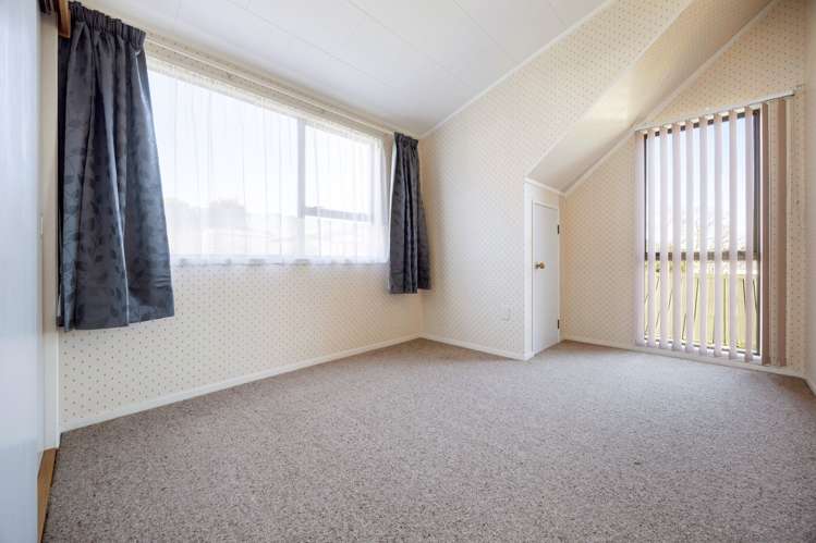 17 Huia Avenue Forest Lake_12