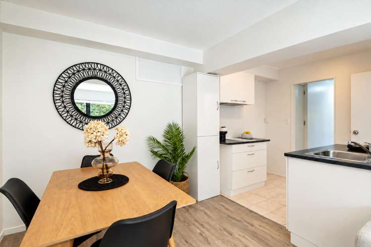 2/54 Stapleford Crescent Browns Bay_20