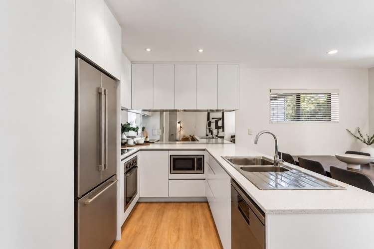 21C Balfour Road_2