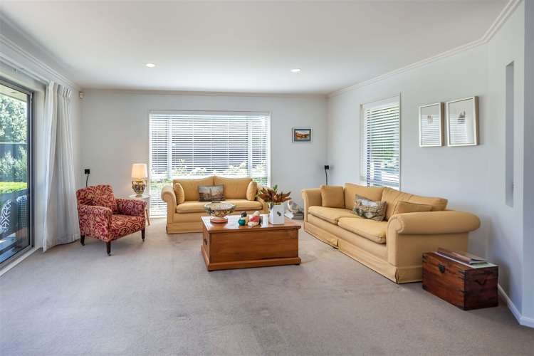 7 Applefield Court Northwood_6