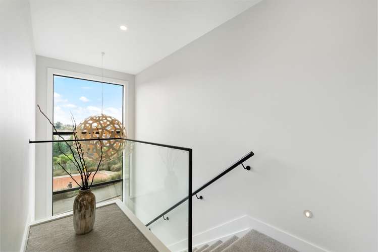 8/2 Valonia Street New Windsor_10