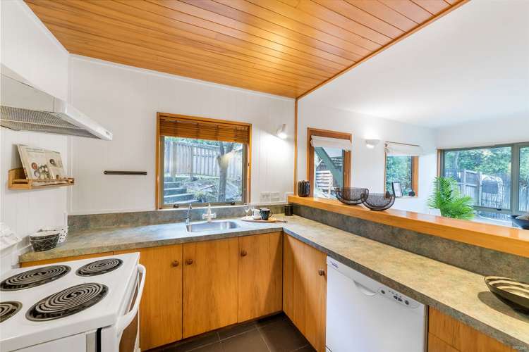 246a Fernhill Road Fernhill/Sunshine Bay_9