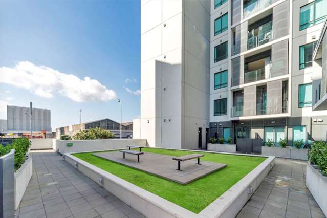 421/6 Dockside Lane Auckland Central_1