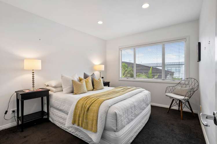 2/25 Churchill Road Murrays Bay_22