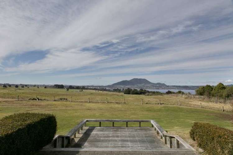 10 Te Moenga Park Acacia Bay_6