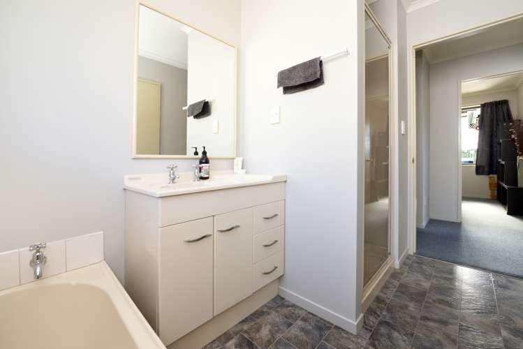 70 Starveall Street Brightwater_8