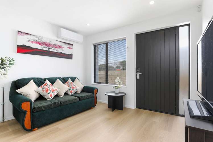 2/30 Ventura Street Mangere_8