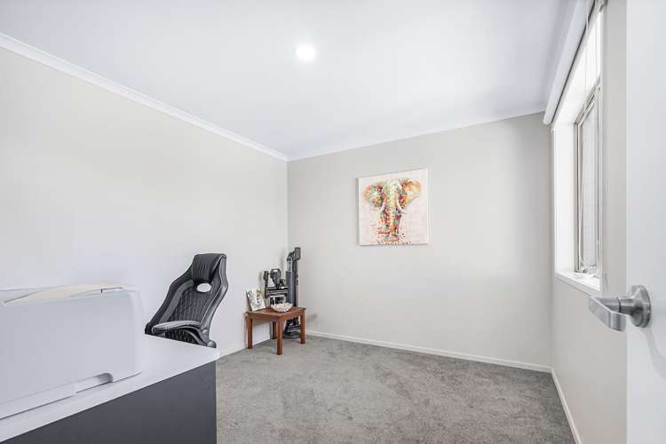 4 Carlingford Rise Dinsdale_17