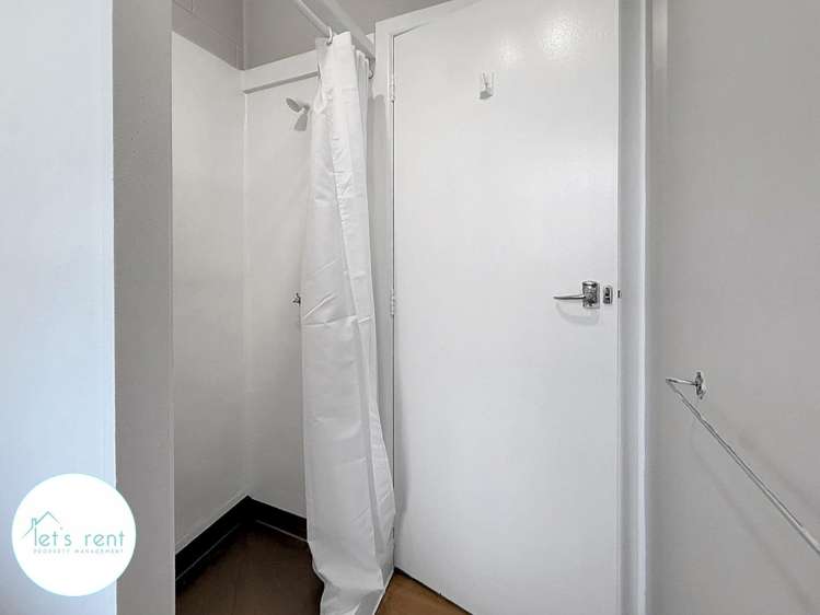5/207 St Johns Road 1788_7