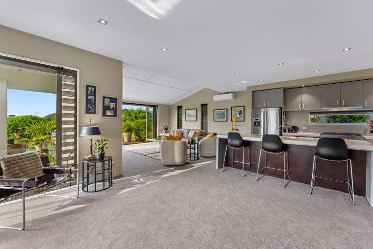 16 Pescara Point Karaka_12