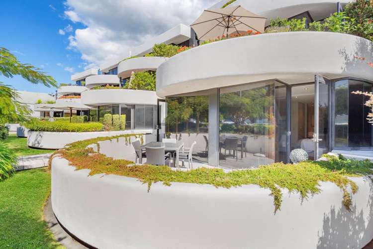 2/45 Tamaki Drive Mission Bay_0