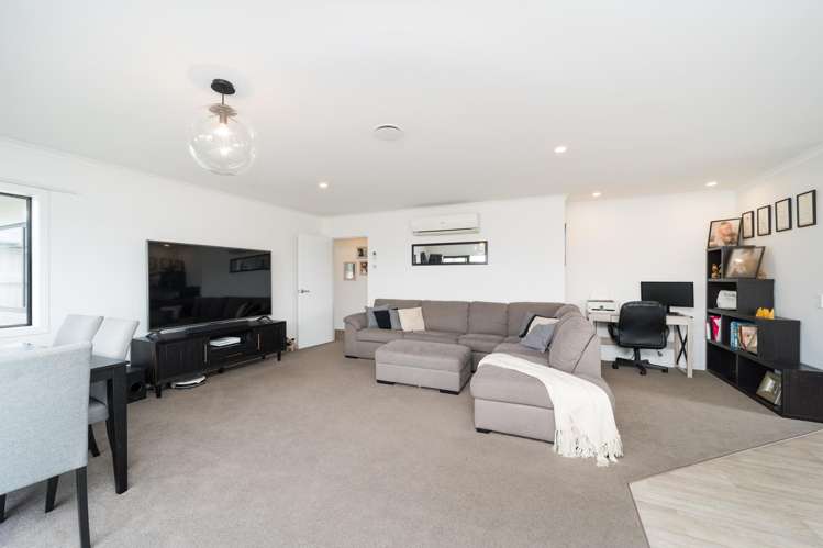 6 Wescombe Grove Feilding_5