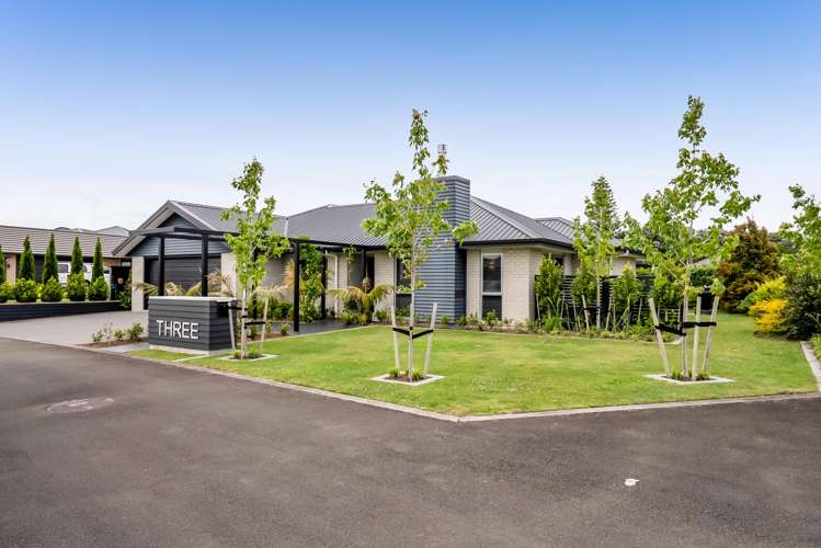 3 Condor Crescent Bell Block_43