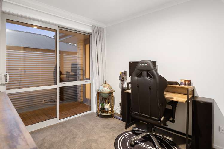 53b Park Terrace Blenheim Central_12