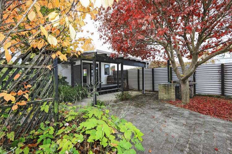 301 Leo Street Akina_11