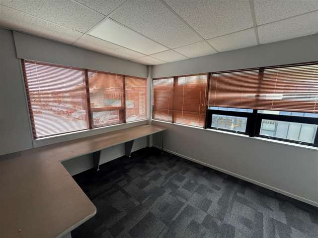 Unit 9, 4-8 Glover Street Ngauranga_3