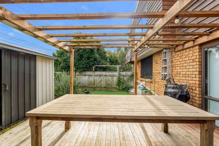 1/1 Sharon Road Browns Bay_29