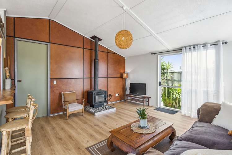42 Rodney Avenue Te Horo Beach_3