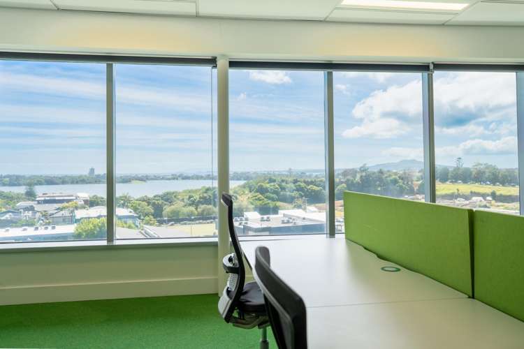 68-76 Taharoto Road Takapuna_8