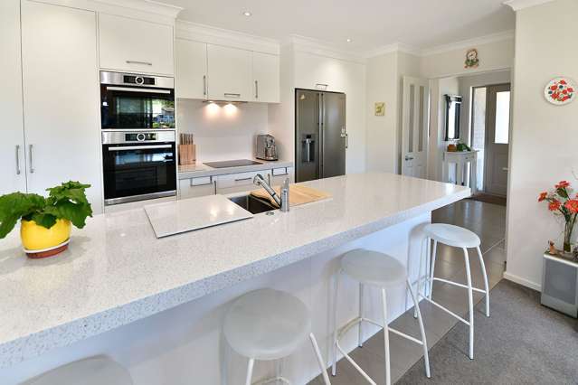 25 Waldorf Crescent Orewa_3