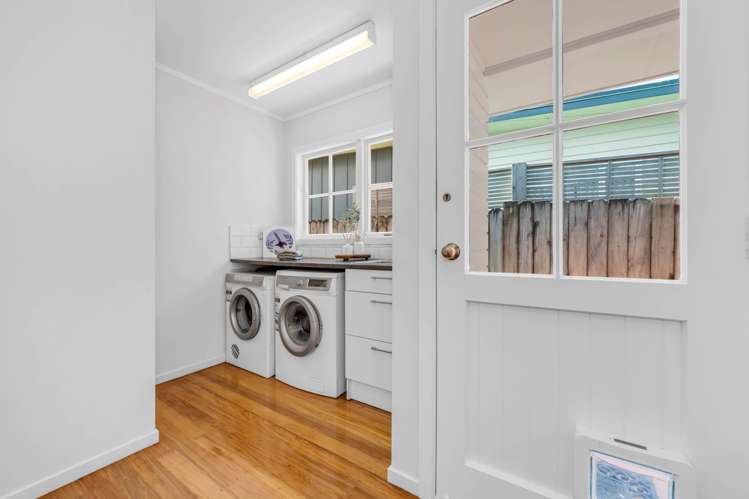 9 Third View Avenue Beachlands_21