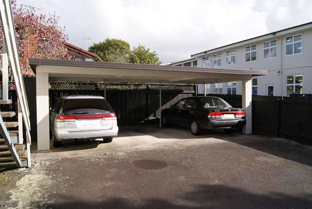 6/13 Armadale Road Remuera_4