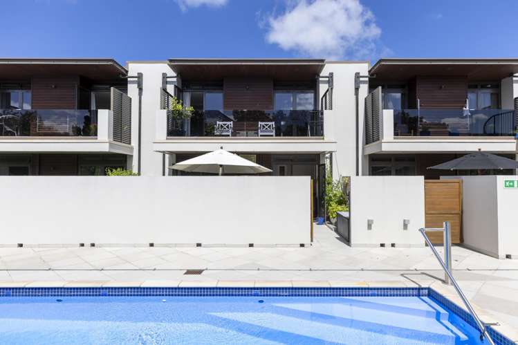 8/88 Lake Terrace Taupo_18