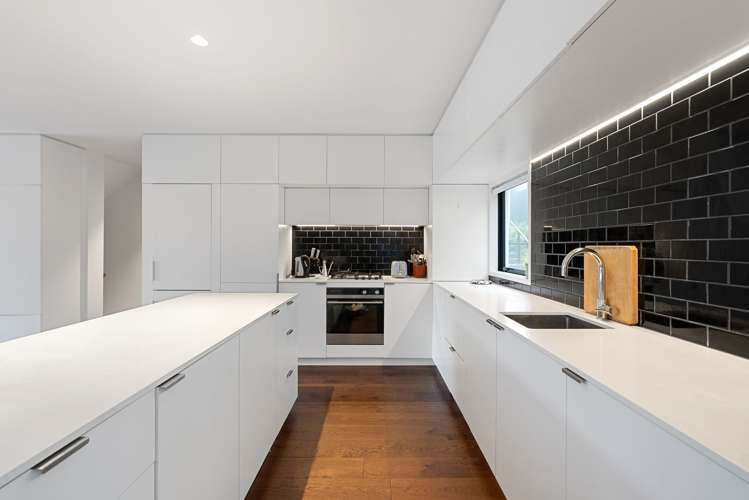 83 Melbourne Road Island Bay_9