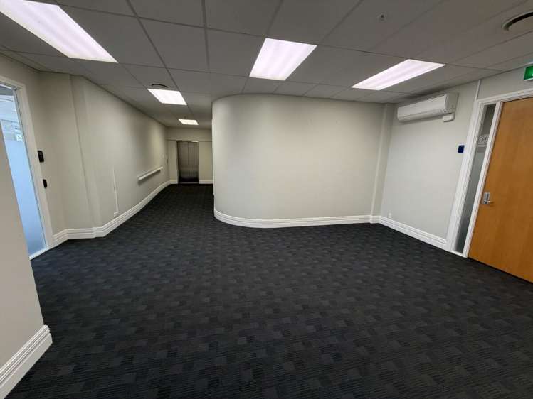 Part Level 2, 20 Alma Street Hamilton City Central_2