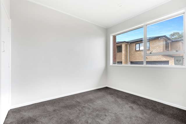 2/94 Beaumonts Way Manurewa_3