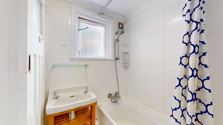 B/88 Kelburn Parade 1287_12