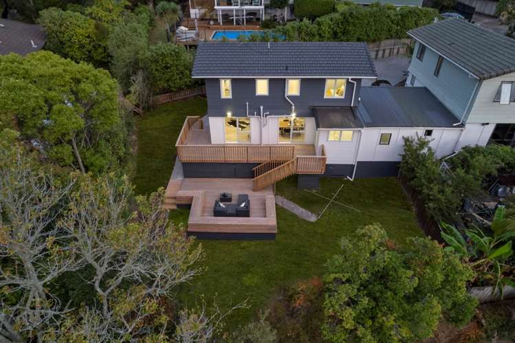 2/7 Louise Place Browns Bay_26