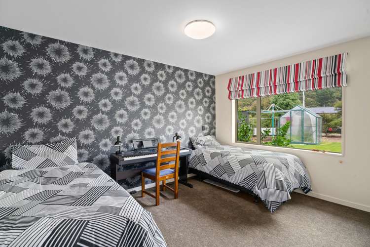 992 Aubrey Road Albert Town_12