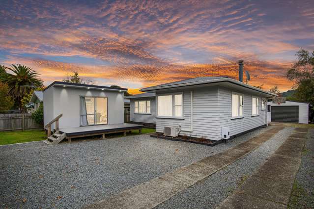 Charming 3-Bedroom Home in Brown Owl
