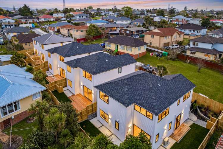 8A Ayrton Street Te Atatu South_14